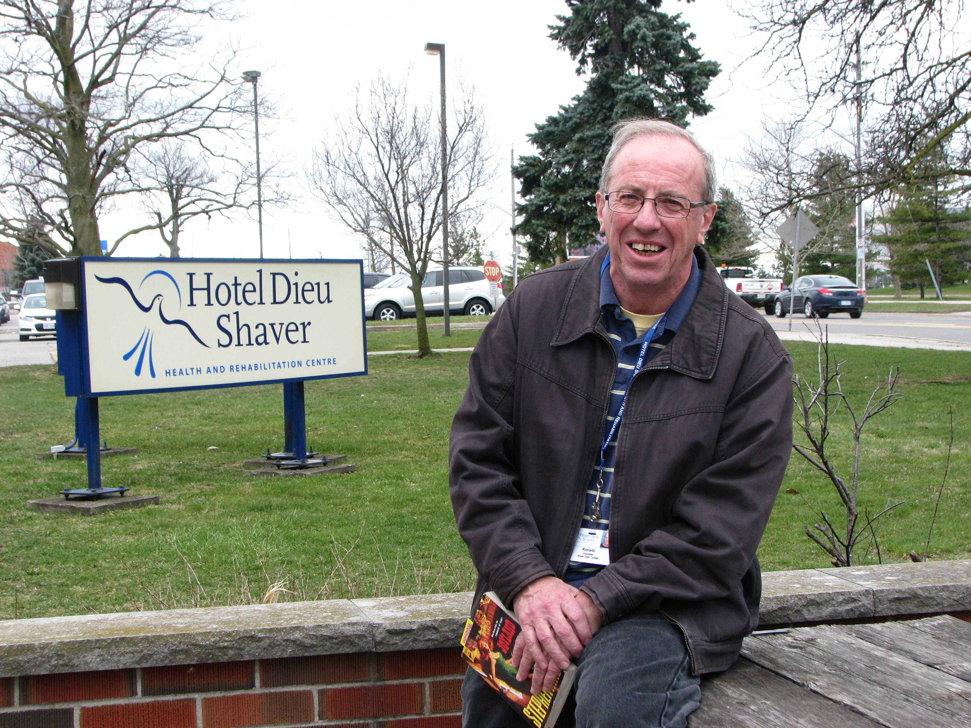 Volunteer | Donations of Time | Hotel Dieu Shaver Foundation